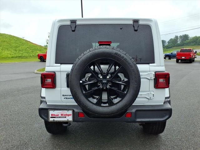 Used 2025 Jeep Wrangler Unlimited Sahara w/ Safety Group AWD/4WD image 5