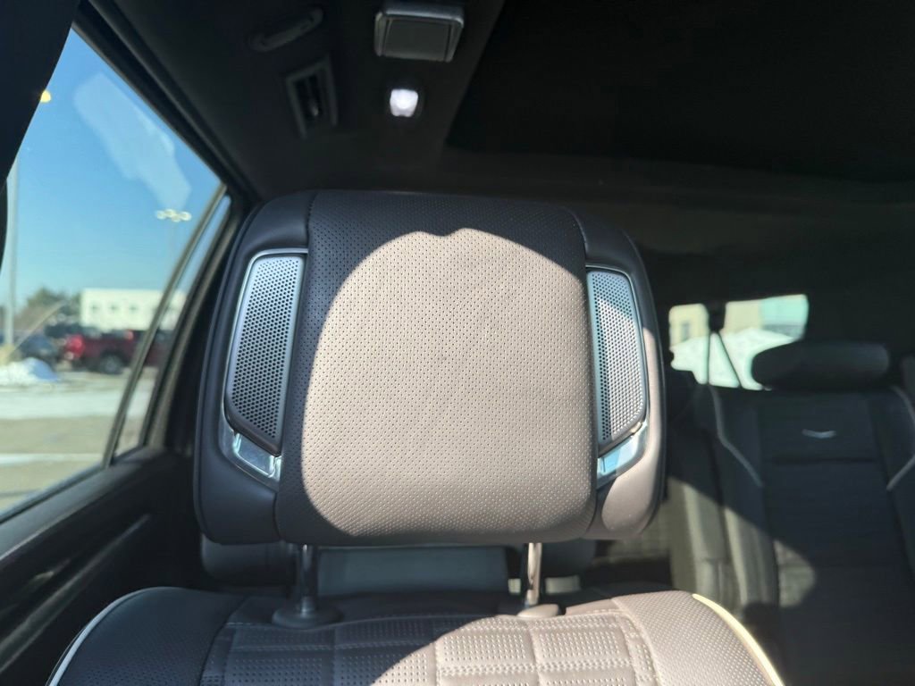 Used 2025 Cadillac Escalade ESV Sport Platinum image 32
