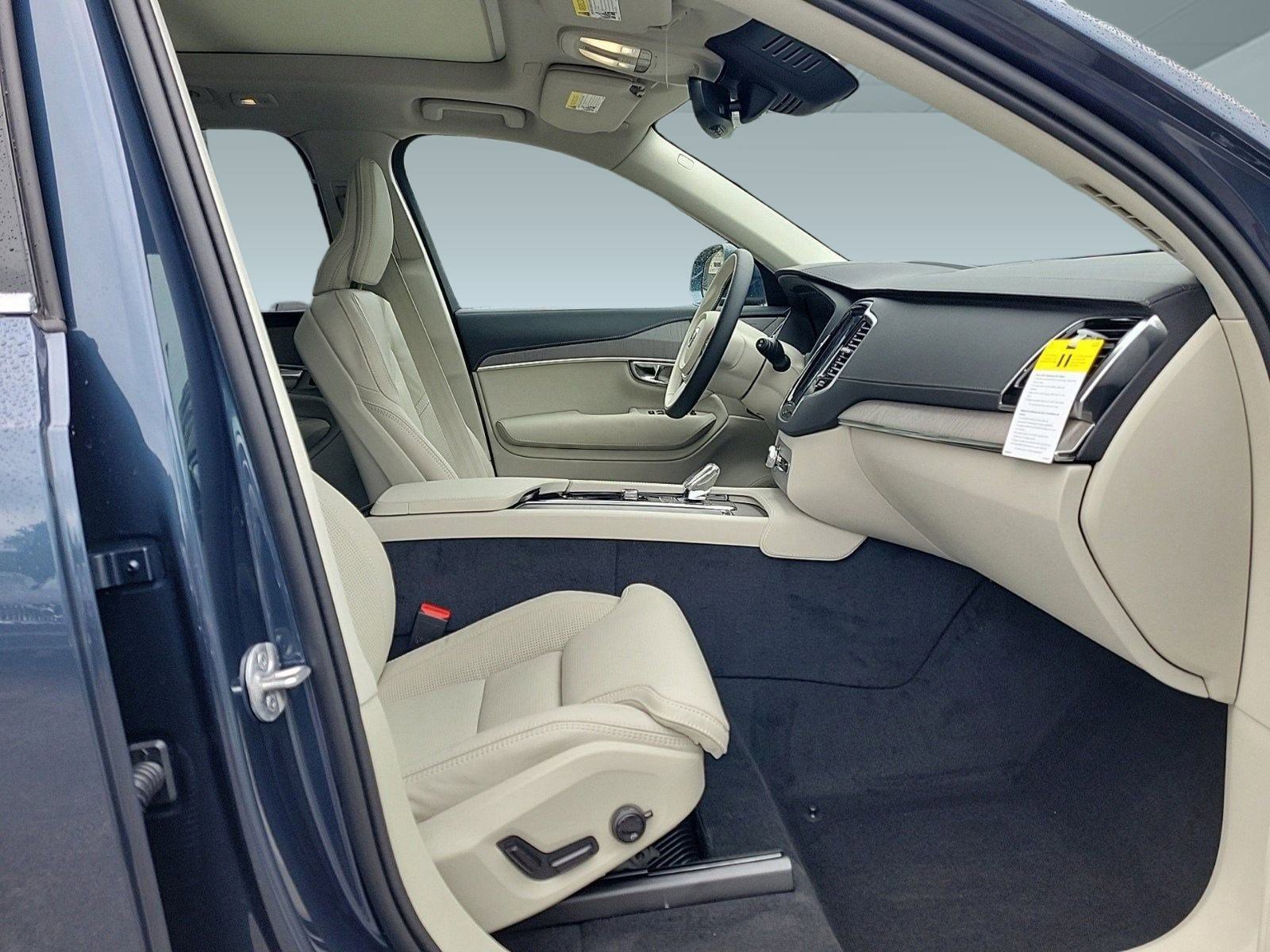 New 2024 Volvo XC90 T8 Ultimate w/ Protection Package Premier image 35