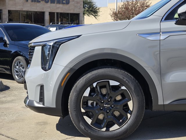 Certified 2026 Kia Sorento S FWD image 12