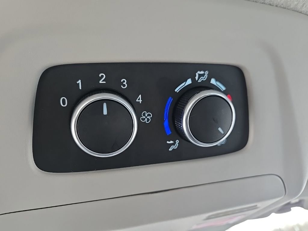 Used 2023 Ford Transit 350 XLT image 62