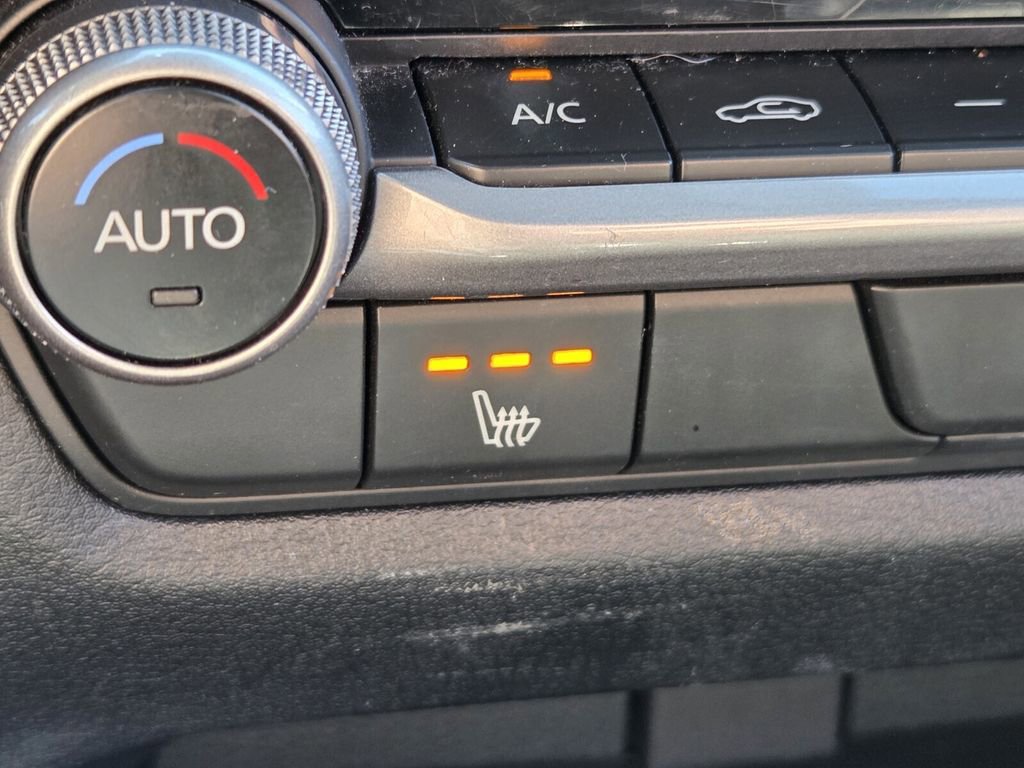 Used 2025 MAZDA CX-50 AWD 2.5 S w/ Preferred Package image 18