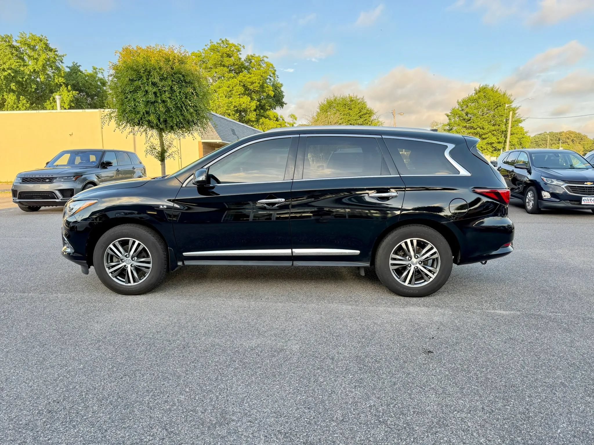 Used 2020 INFINITI QX60 Luxe AWD/4WD image 4