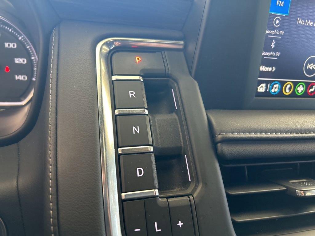 Used 2023 Chevrolet Suburban LS image 9