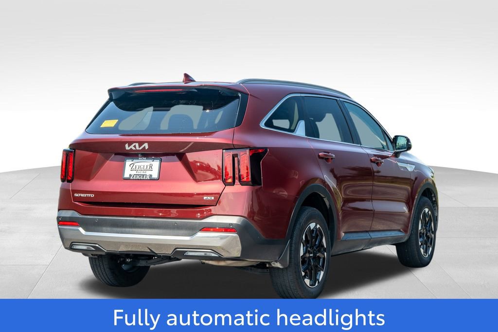 Used 2025 Kia Sorento S w/ Panoramic Sunroof Package image 7