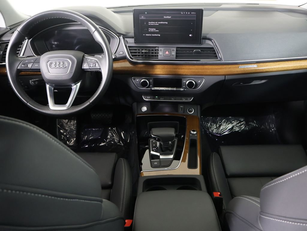 Used 2024 Audi Q5 e Premium w/ Convenience Package image 25