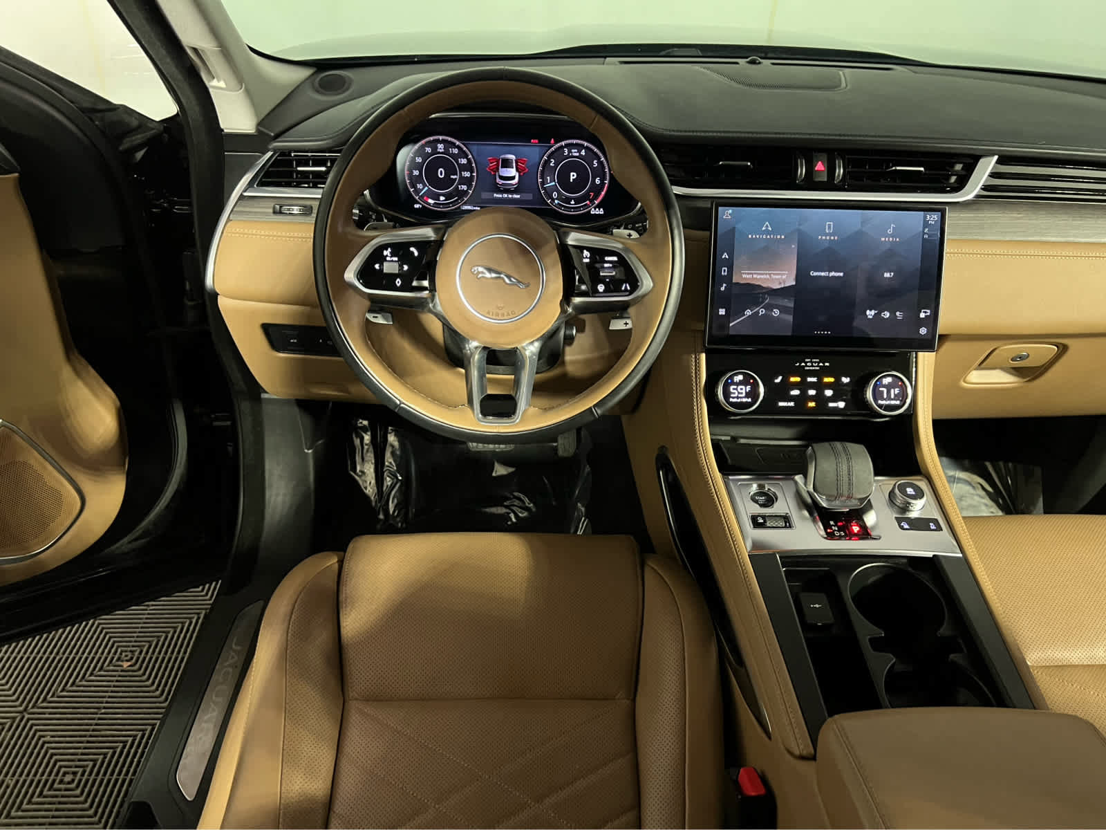 Used 2021 Jaguar F-PACE S AWD/4WD image 14