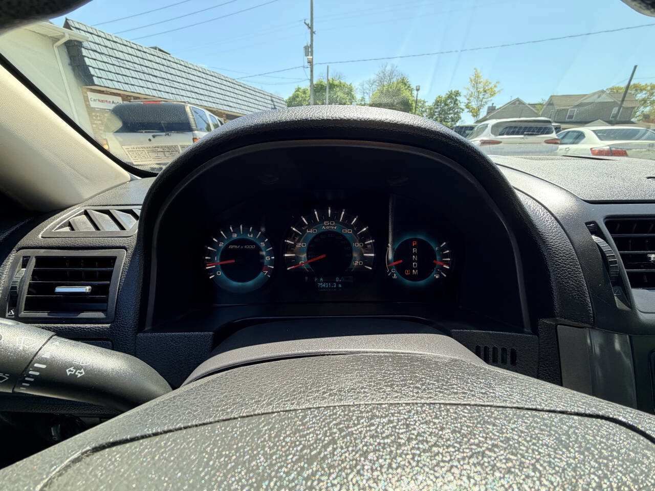 Used 2010 Ford Fusion Sport FWD image 4