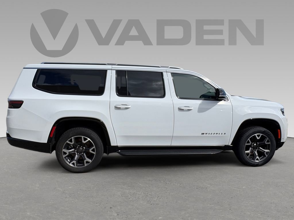 Certified 2024 Jeep Wagoneer L Series III w/ Flexible Seating Group image 6