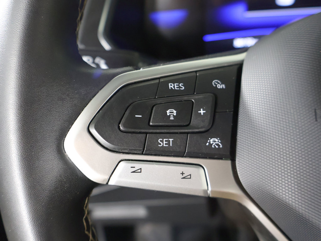 Used 2023 Volkswagen Tiguan SE FWD image 44