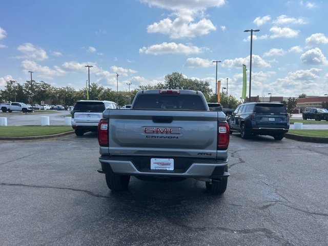 Used 2024 GMC Canyon AT4 w/ Technology Package image 4