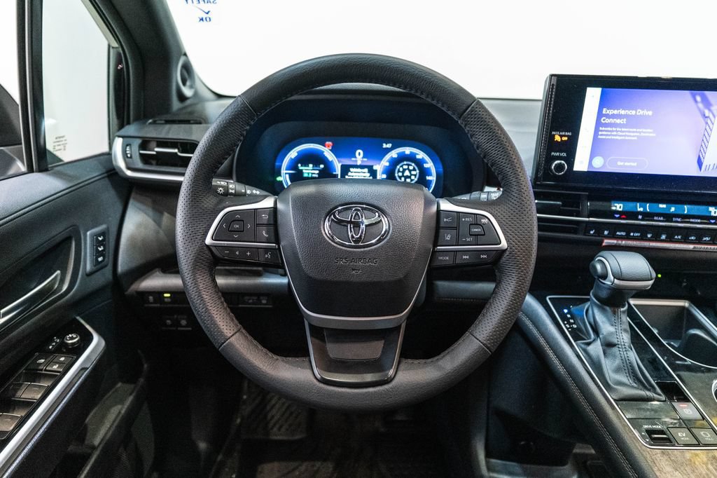 Certified 2026 Toyota Sienna Limited AWD/4WD image 16