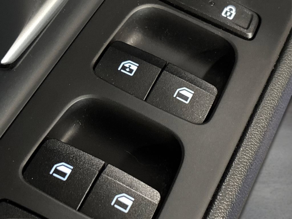 Used 2023 Hyundai Elantra SEL w/ Convenience Package image 32