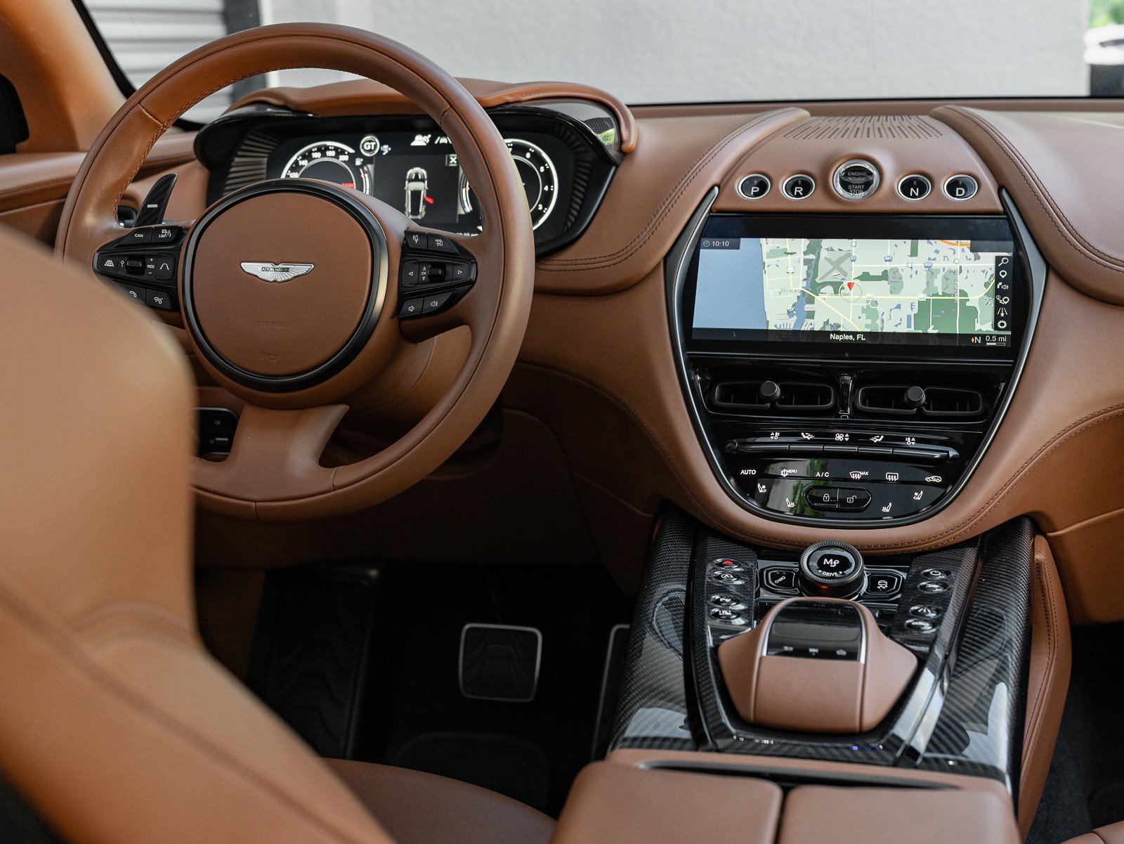 Used 2023 Aston Martin DBX 707 image 31