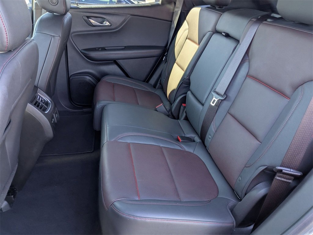 Used 2025 Chevrolet Blazer RS image 27