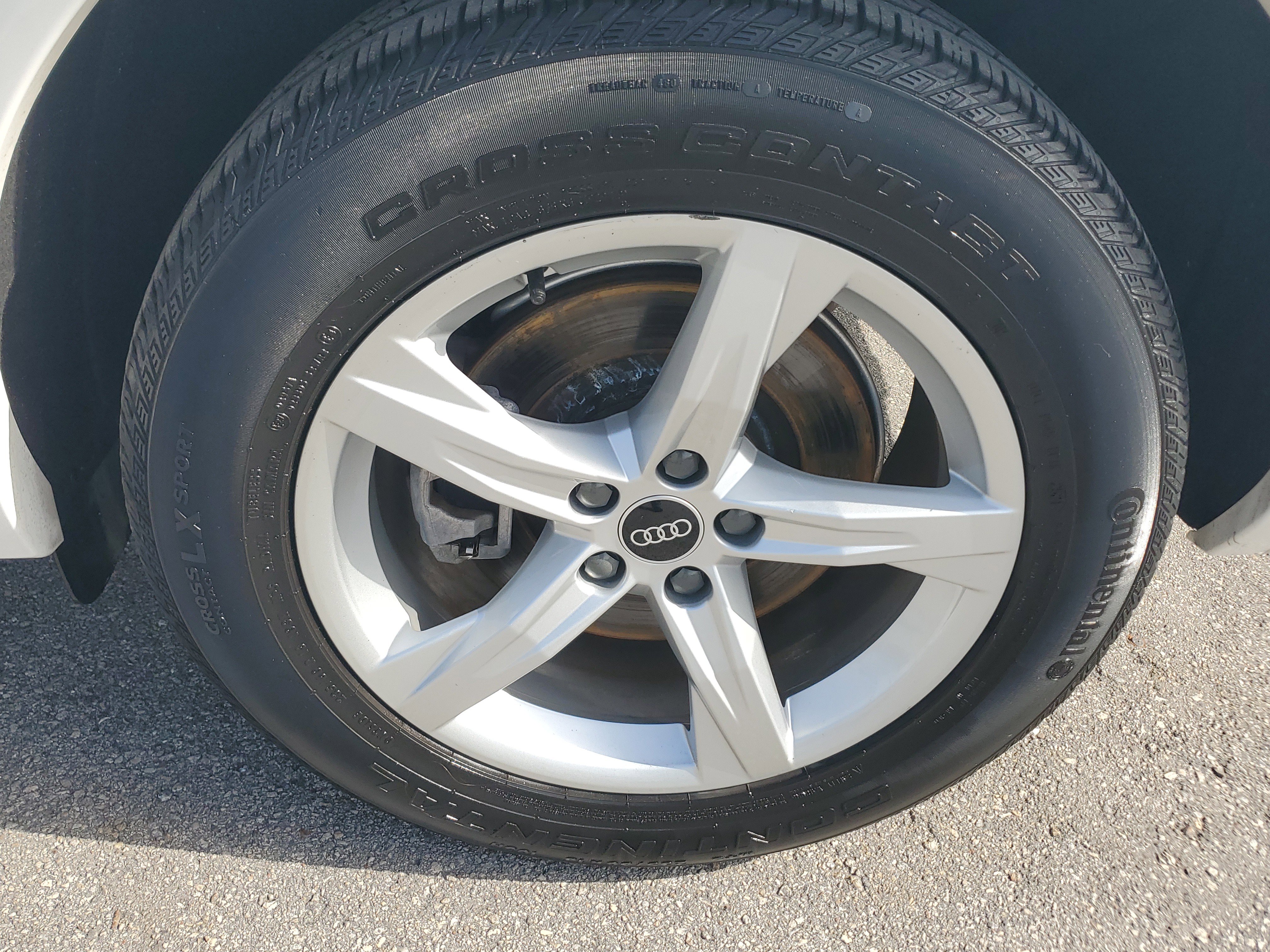 Used 2021 Audi Q5 Premium w/ Convenience Package image 30