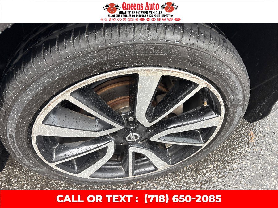 Used 2018 Nissan Rogue Sport SL AWD/4WD image 29