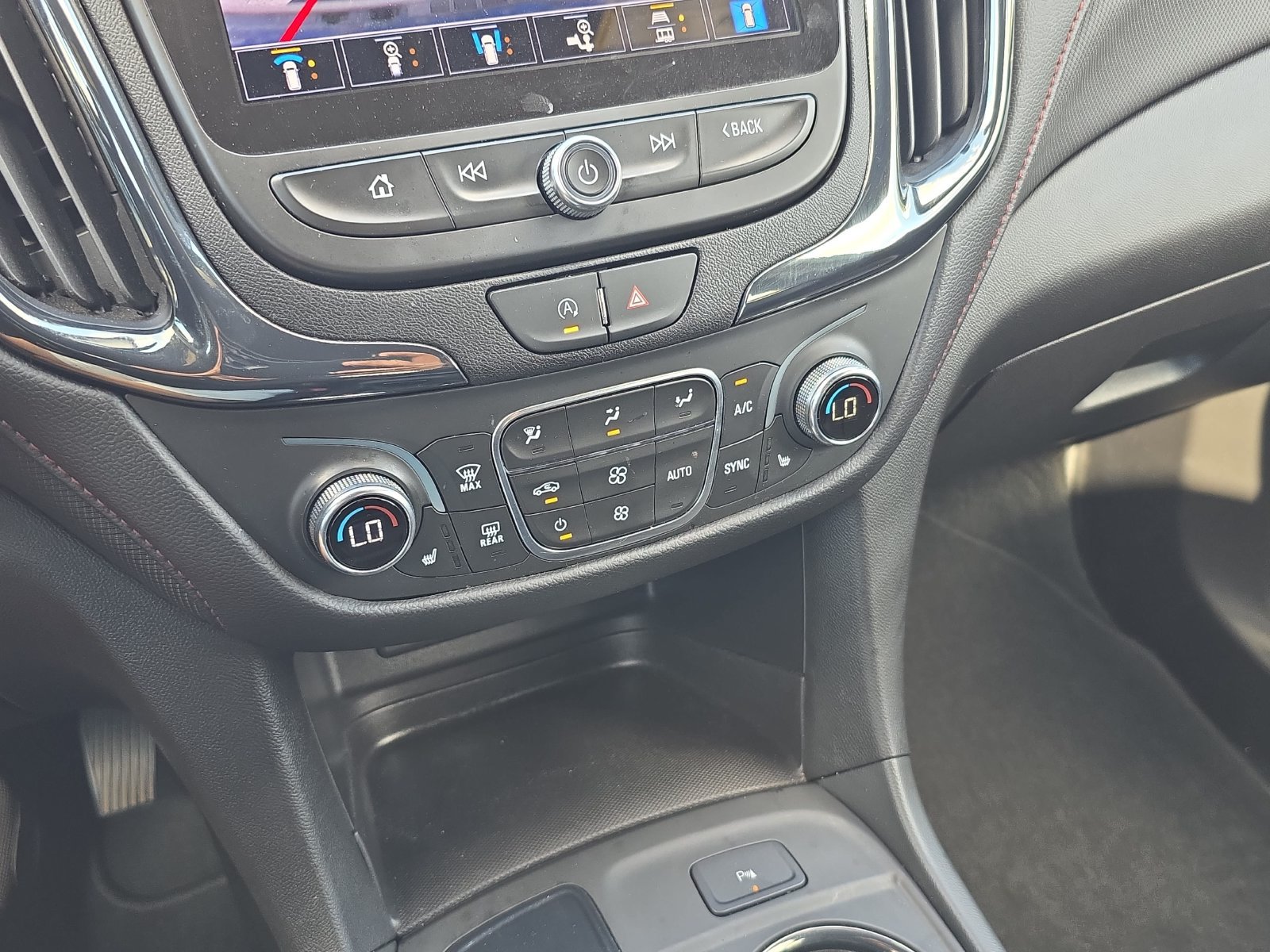 Used 2024 Chevrolet Equinox RS w/ RS Leather Package FWD image 20