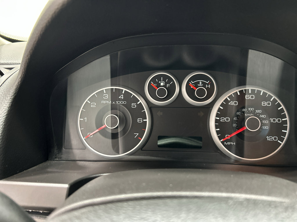 Used 2009 Ford Fusion SEL image 16