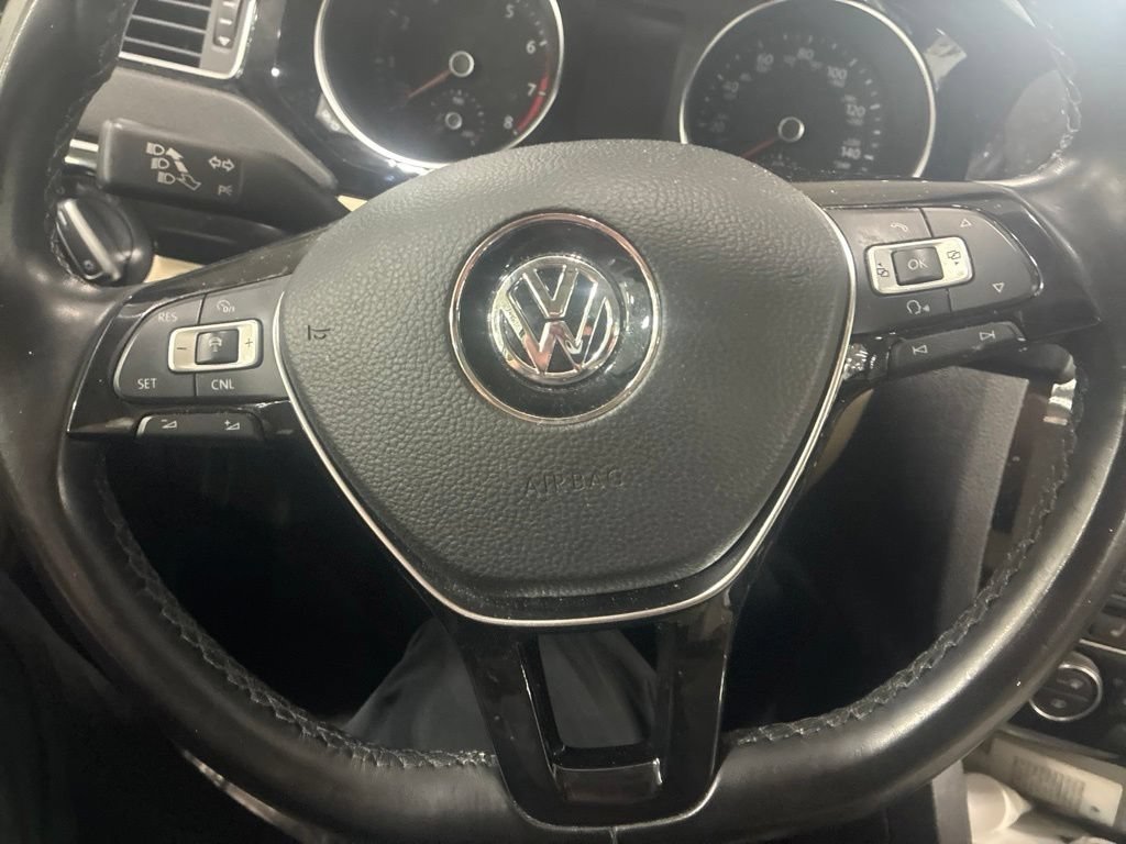 Used 2017 Volkswagen Jetta SEL FWD image 6