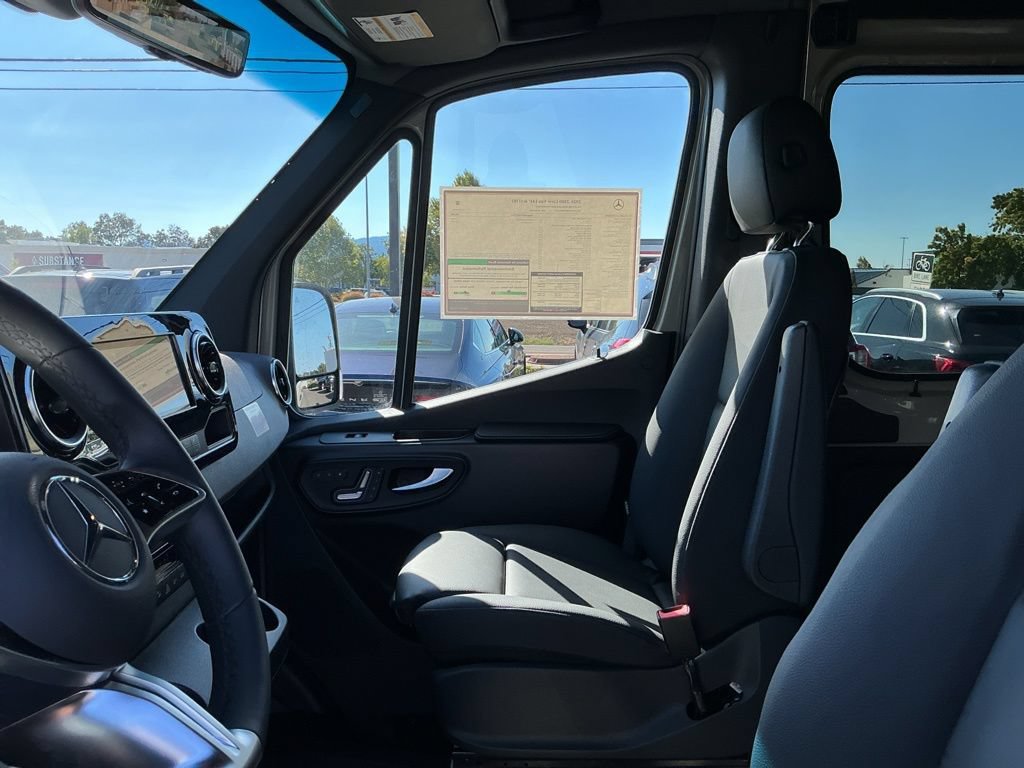 New 2026 Mercedes-Benz Sprinter 2500 image 11
