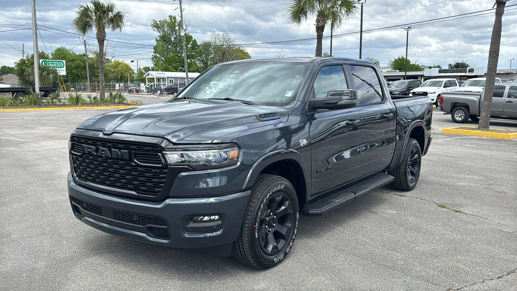 New 2026 RAM 1500 4x4 Crew Cab video 2