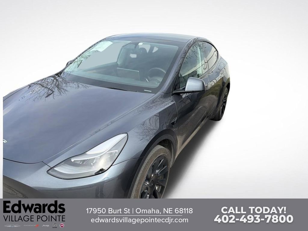 Used 2023 Tesla Model Y Long Range image 1