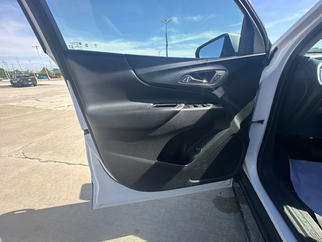 Used 2019 Chevrolet Equinox LT w/ Sun & Navigation Package FWD image 25
