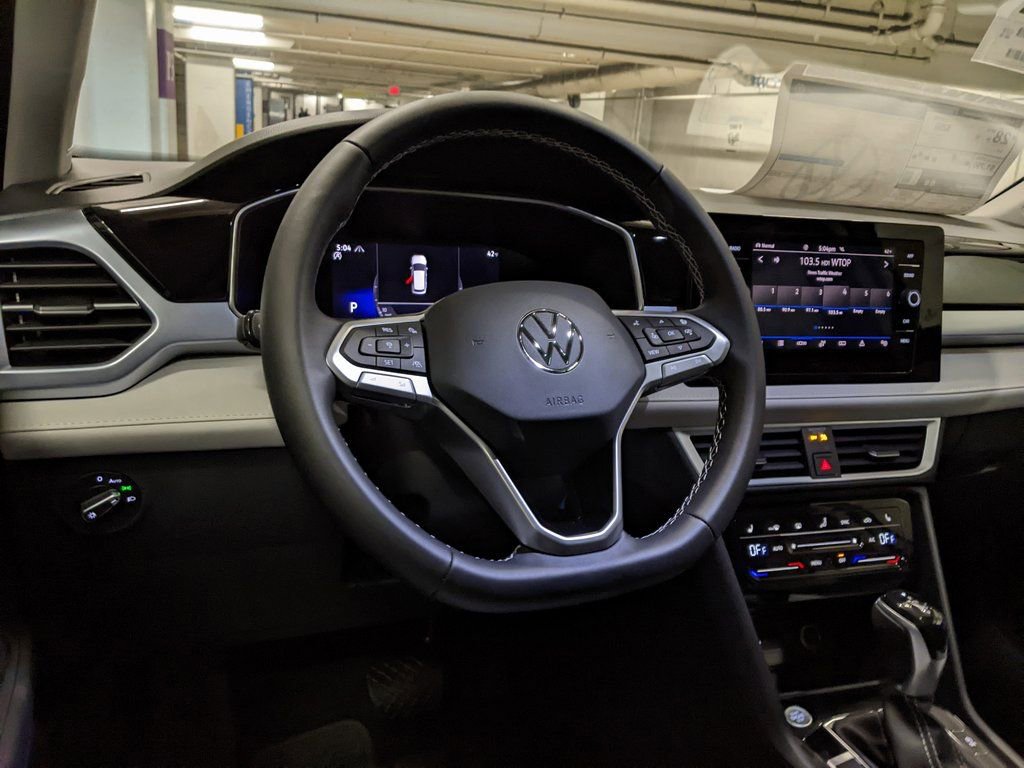 New 2026 Volkswagen Taos SE AWD/4WD image 14
