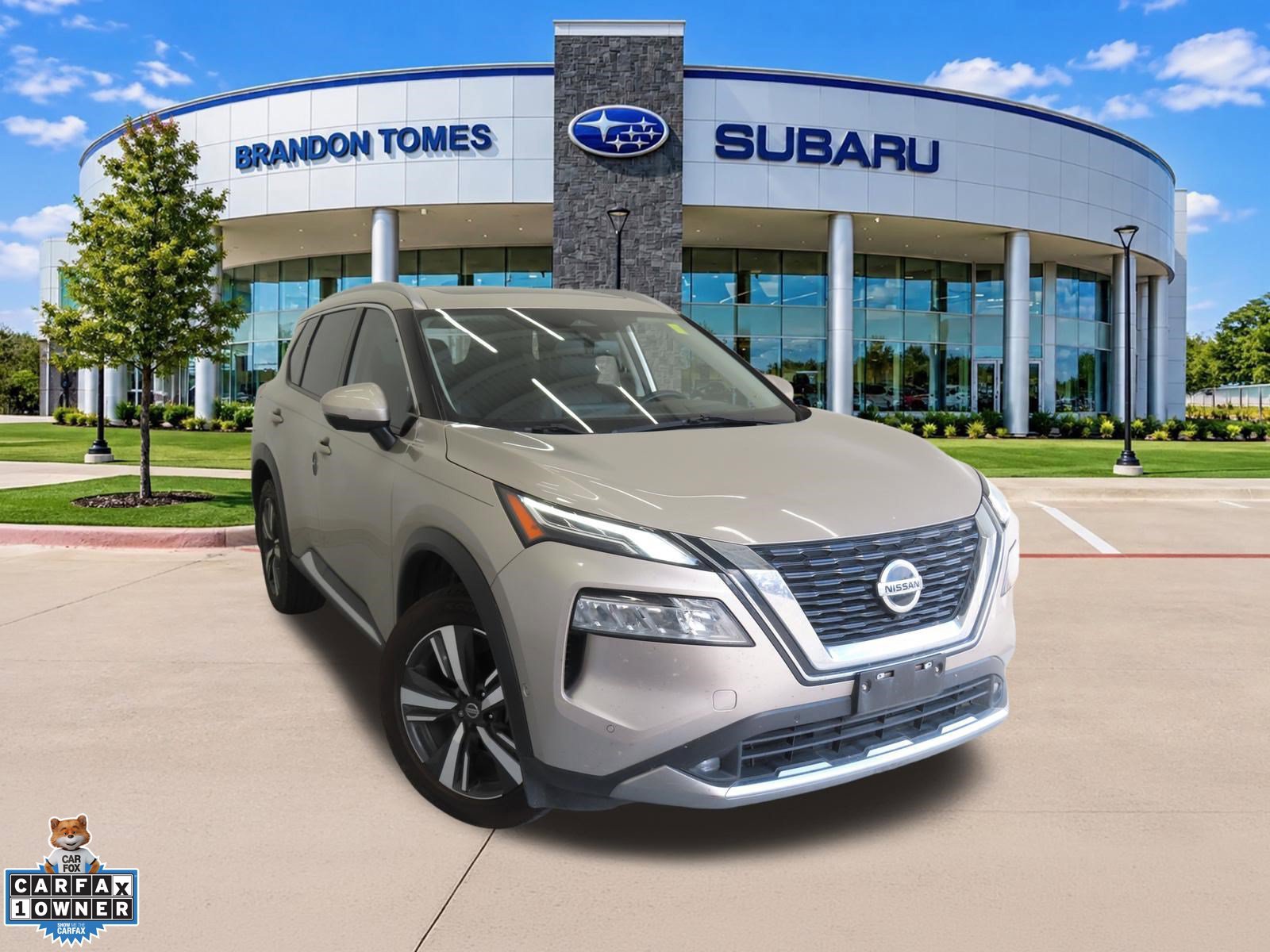 Used 2021 Nissan Rogue Platinum FWD image 1
