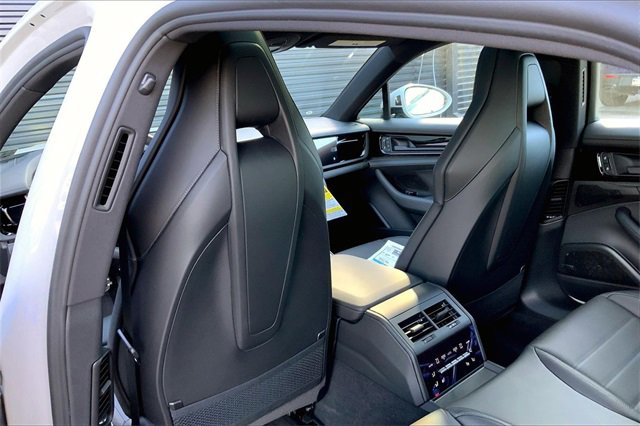 New 2026 Porsche Panamera 4 image 25