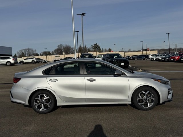 Used 2019 Kia Forte LXS image 31