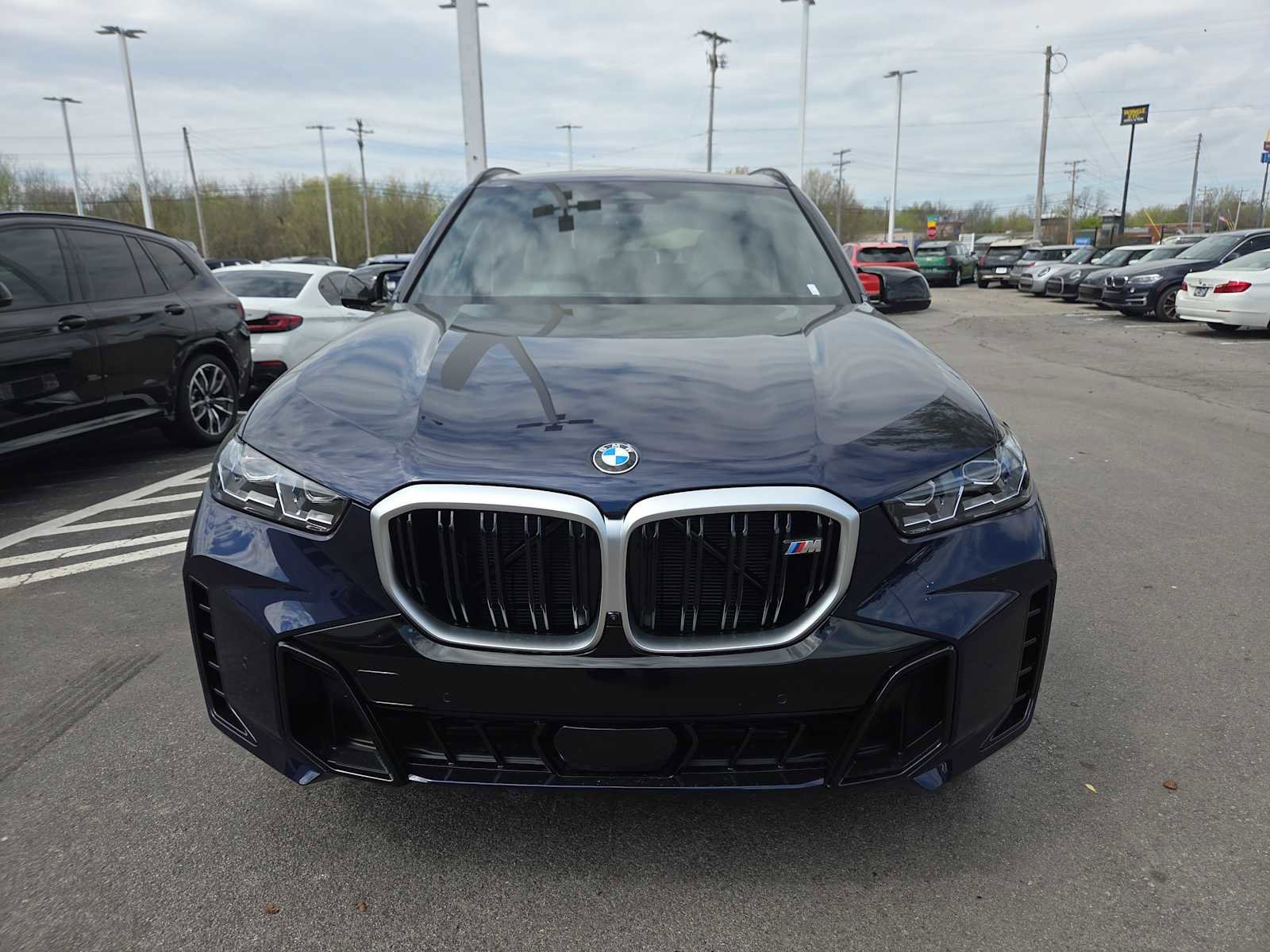 New 2026 BMW X5 M60i w/ Climate Comfort Package image 9