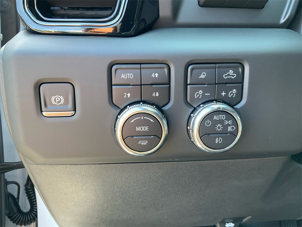 New 2025 GMC Sierra 1500 AT4X image 11