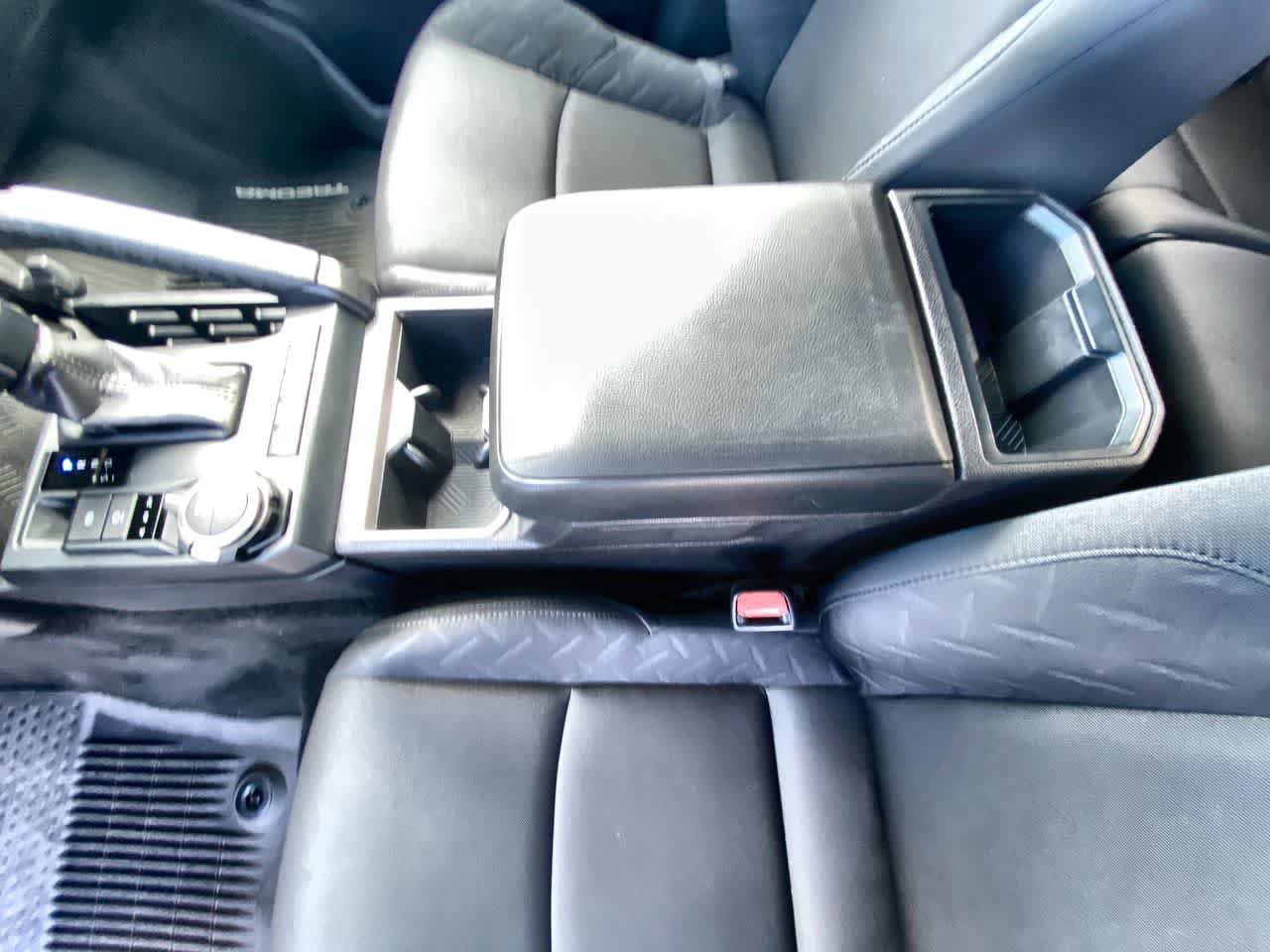 Certified 2024 Toyota Tacoma SR5 AWD/4WD image 20