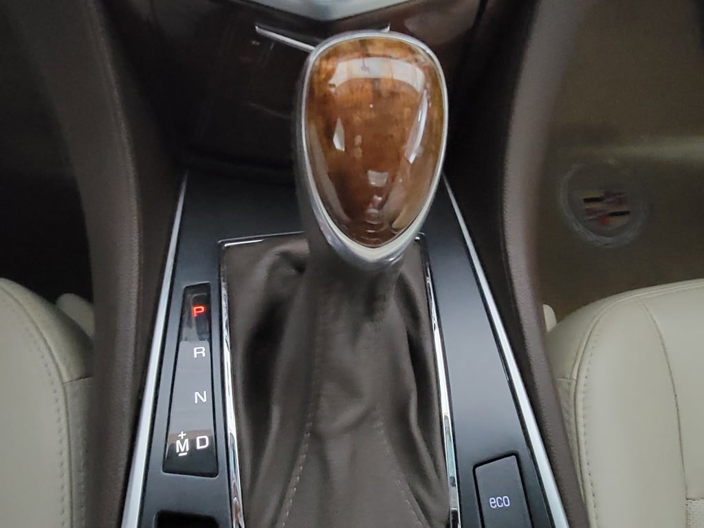 Used 2015 Cadillac SRX Luxury FWD image 18