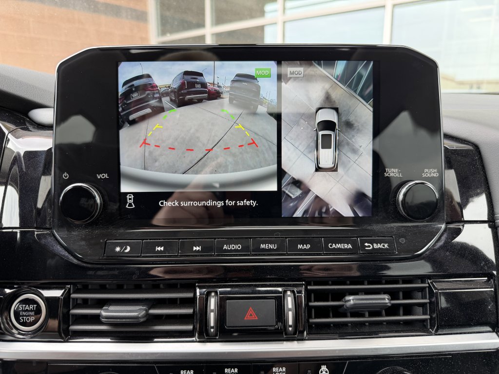 Used 2024 Nissan Pathfinder Platinum w/ Cargo Package image 19