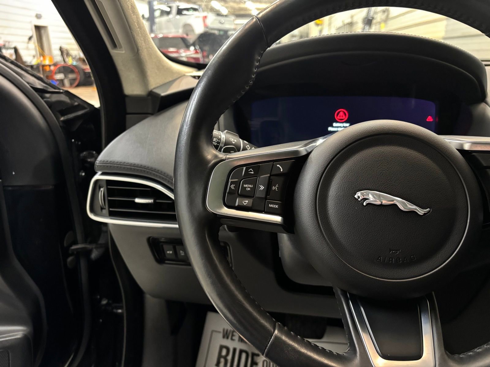 Used 2020 Jaguar F-PACE Prestige image 12