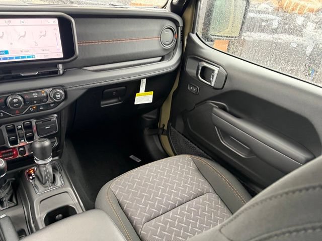 New 2026 Jeep Gladiator Mojave w/ Safety Group AWD/4WD image 33