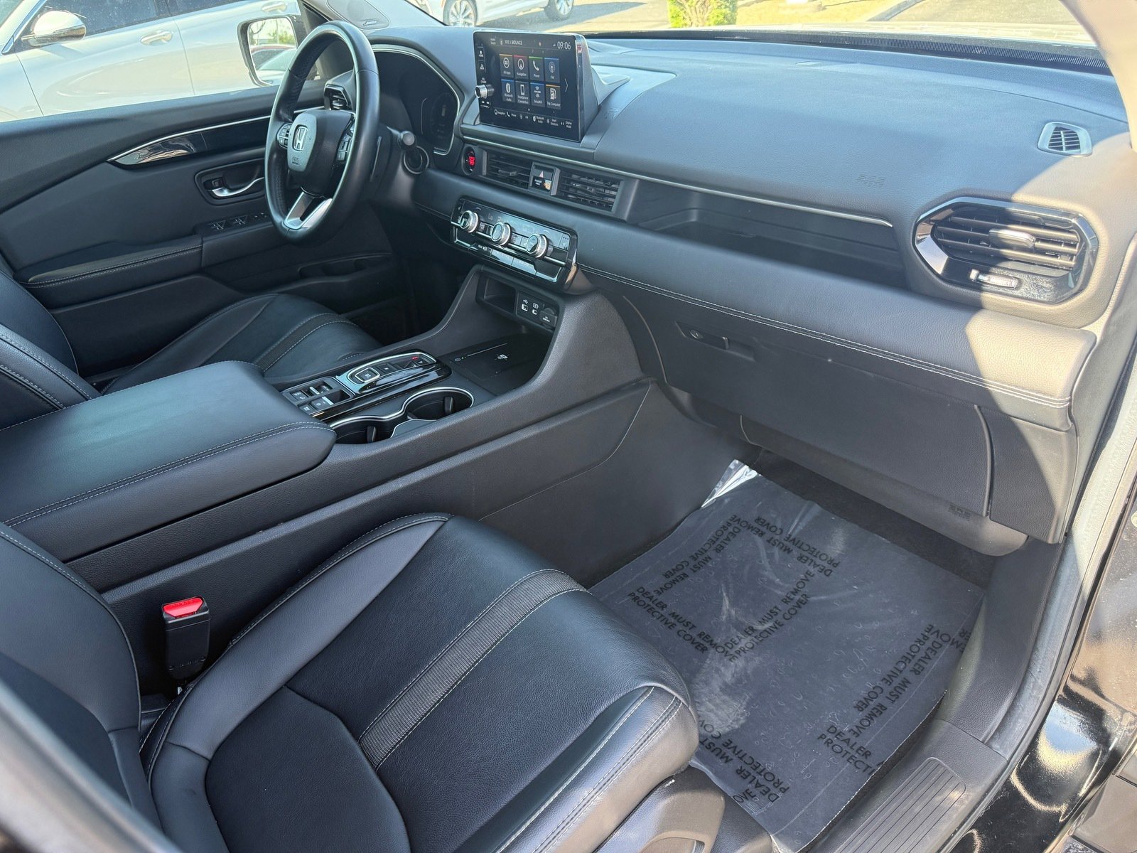 Used 2025 Honda Pilot Touring image 34