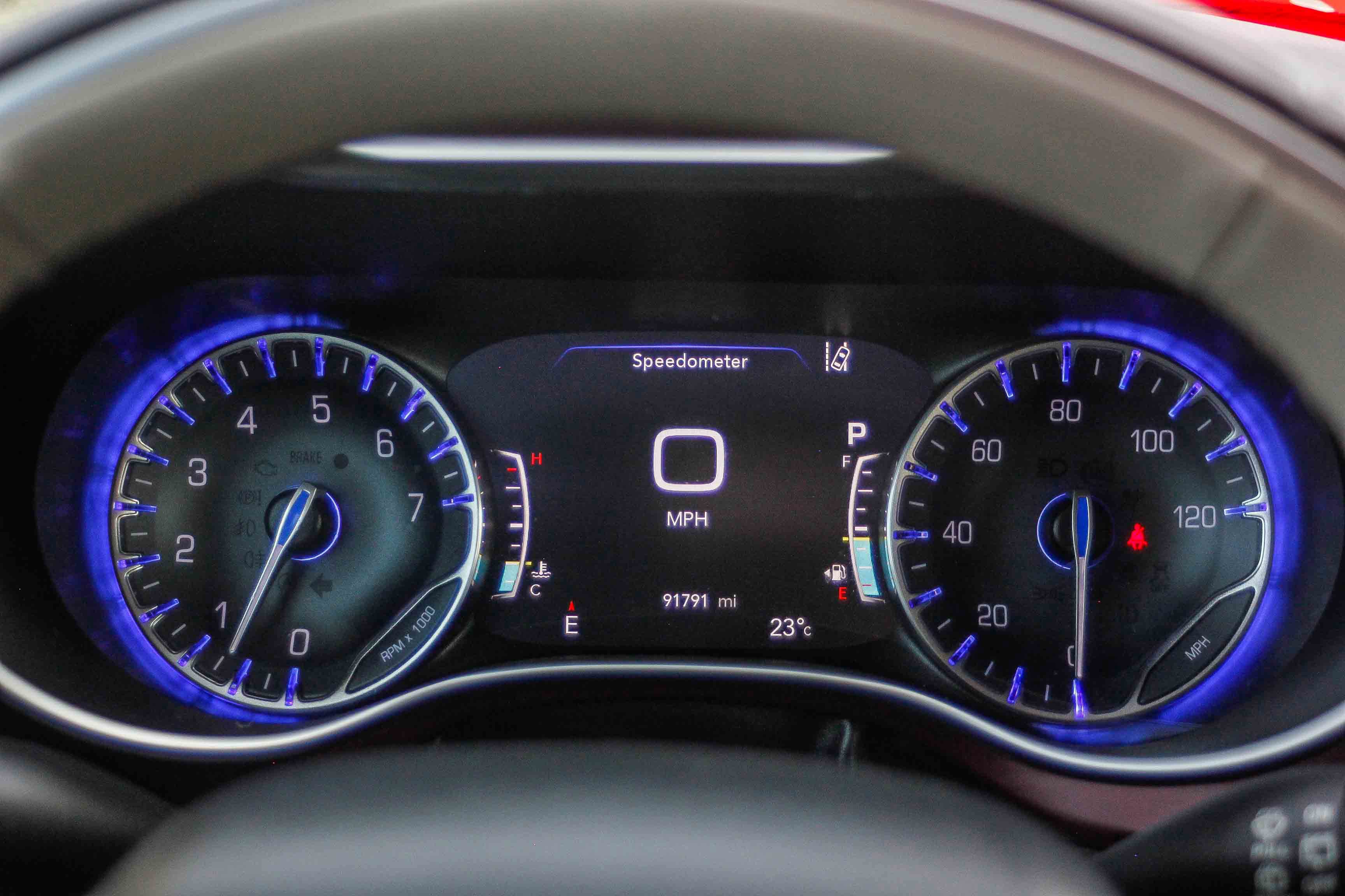 Used 2017 Chrysler Pacifica Limited w/ Advanced Safetytec Group image 22