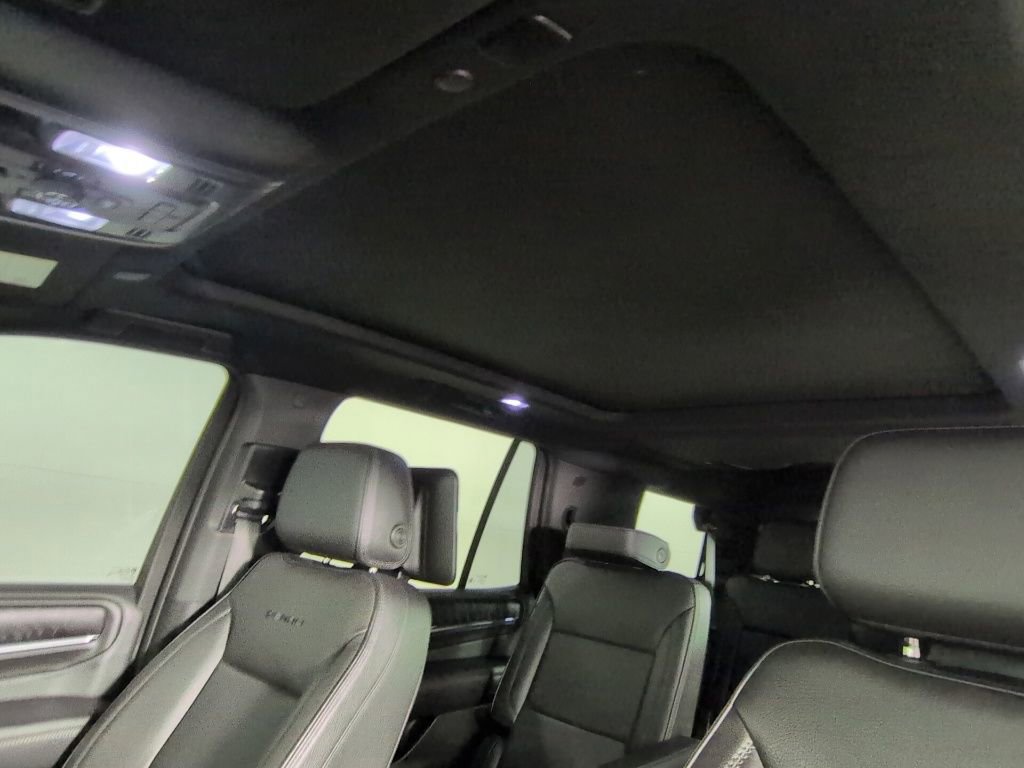 Certified 2023 GMC Yukon Denali w/ Denali Reserve Package AWD/4WD image 30