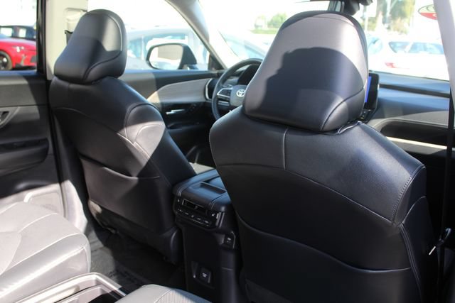 Certified 2025 Toyota Grand Highlander AWD image 36