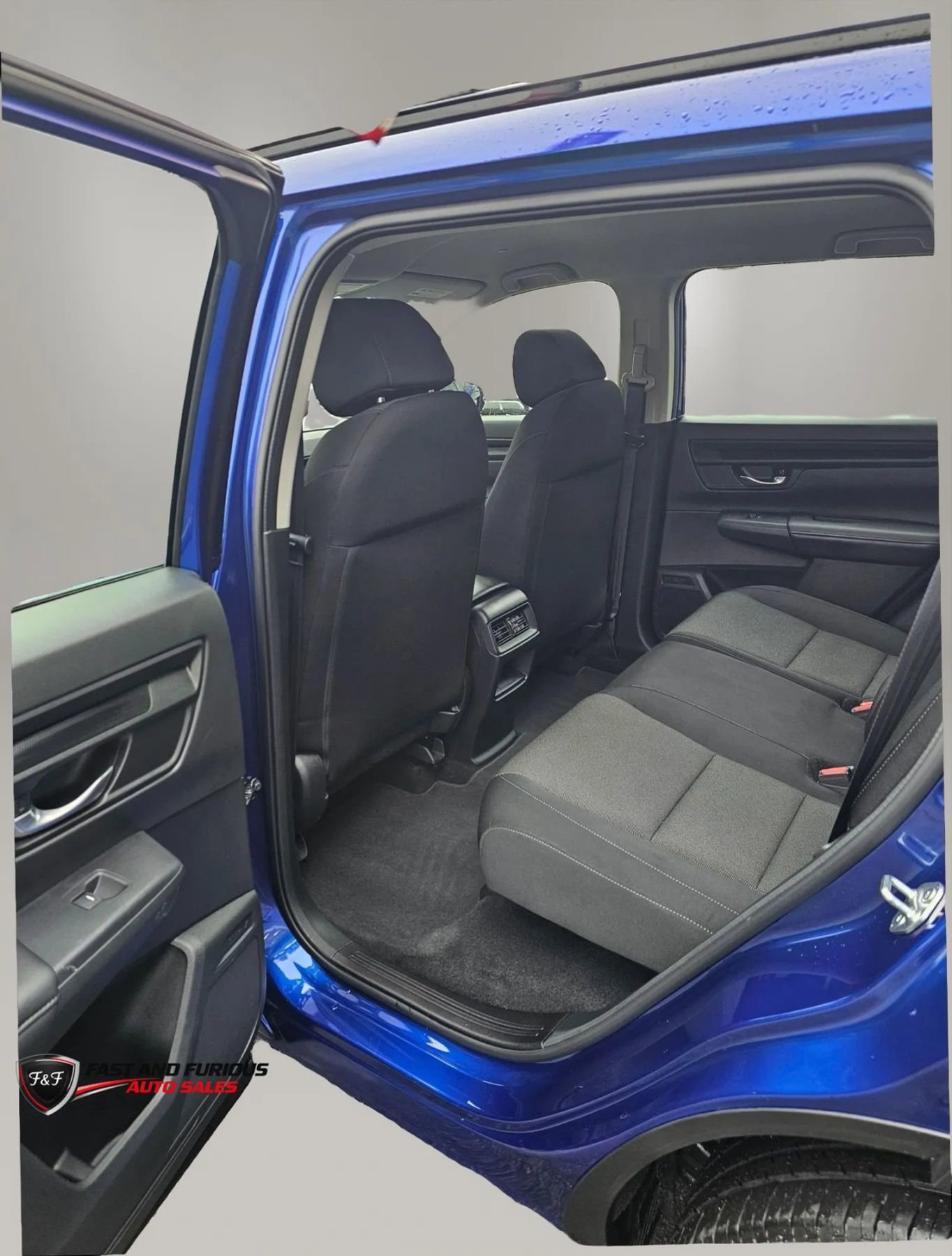 Used 2024 Honda CR-V LX image 7