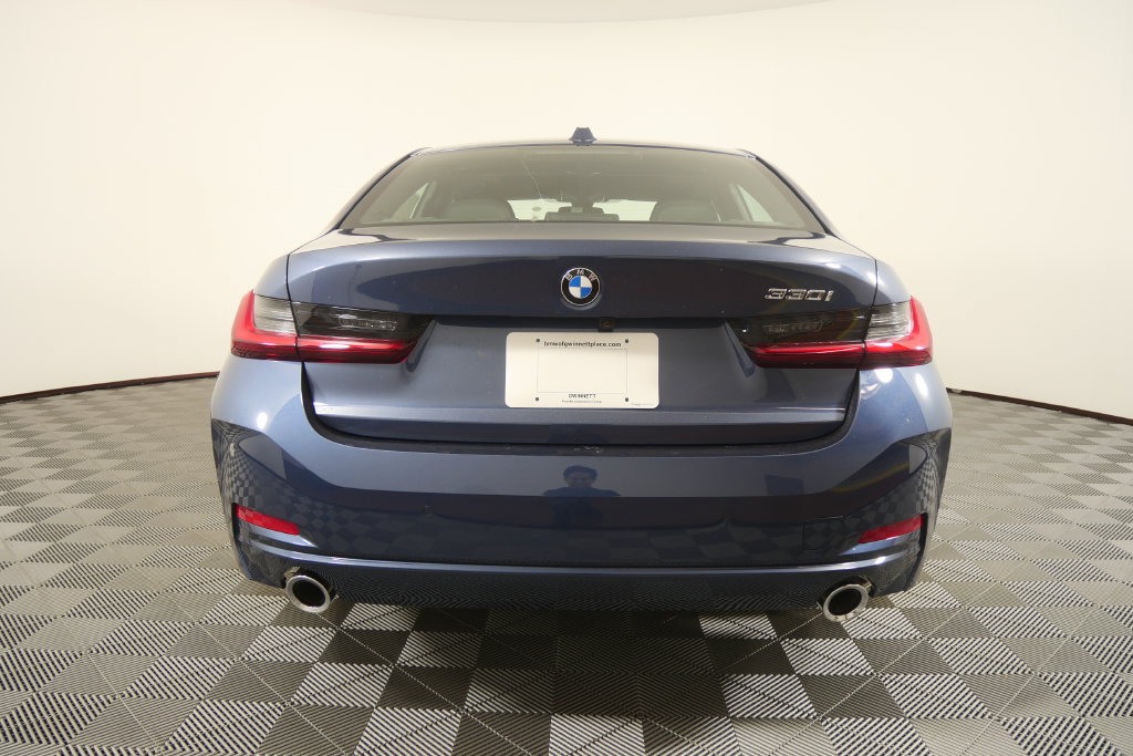 New 2026 BMW 330i Sedan w/ Premium Package RWD image 5