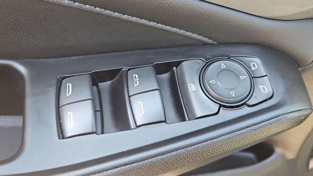 Used 2023 Chevrolet Traverse LT FWD image 22