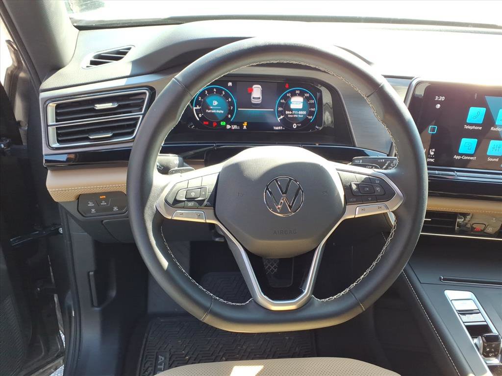 Used 2024 Volkswagen Atlas Cross Sport SE image 8