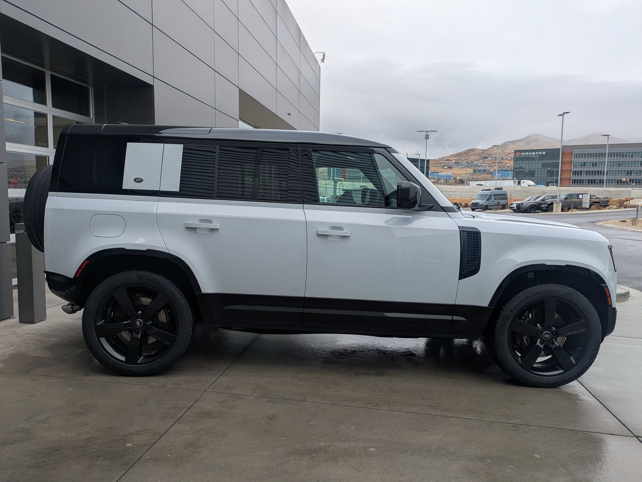 Certified 2023 Land Rover Defender 110 image 5