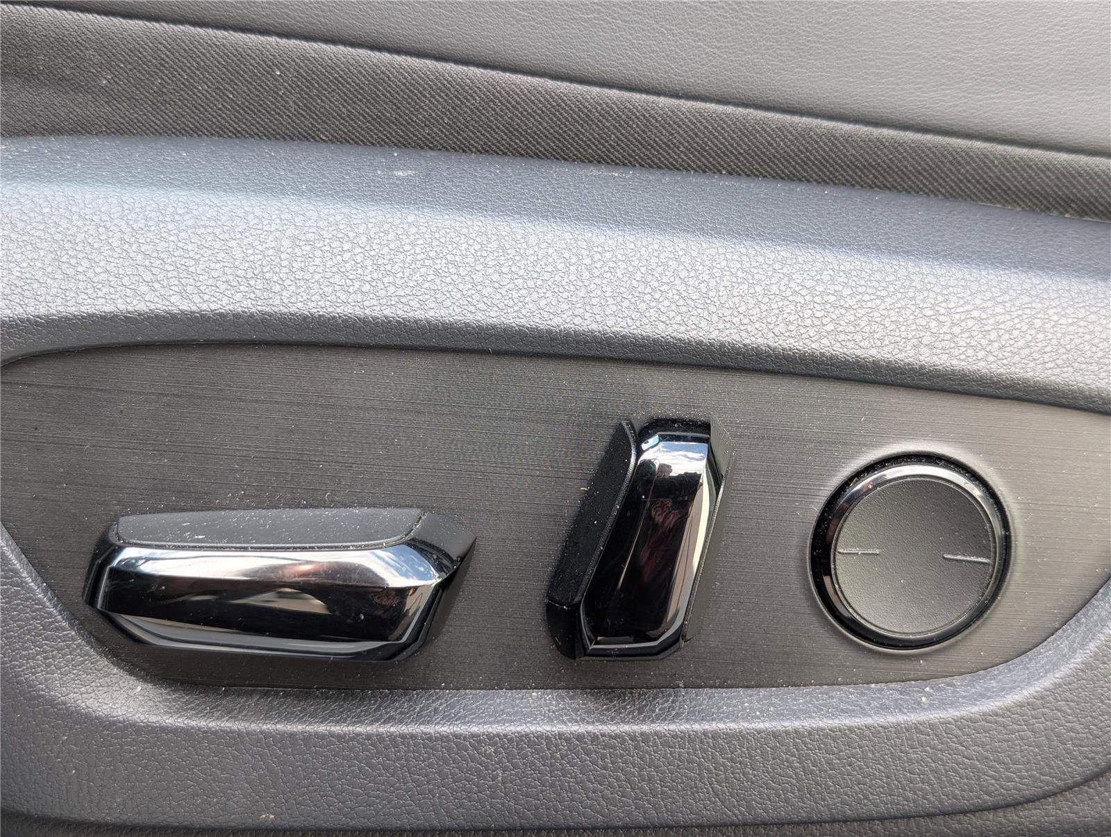 Used 2025 Lexus RX 350 Premium w/ Convenience Package image 21