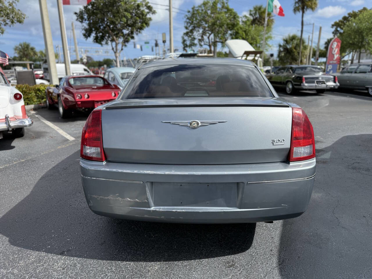 Used 2006 Chrysler 300 Touring RWD image 5